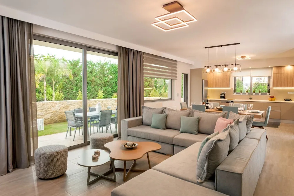 Amaen Luxury House