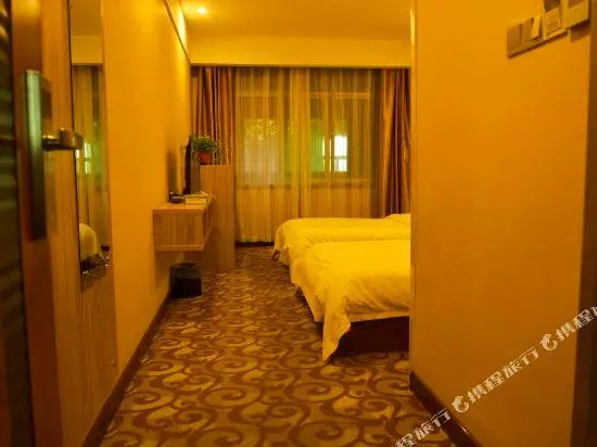 Huashan Hualong Hotel