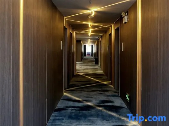 Jinglong Yingtian Business Hotel