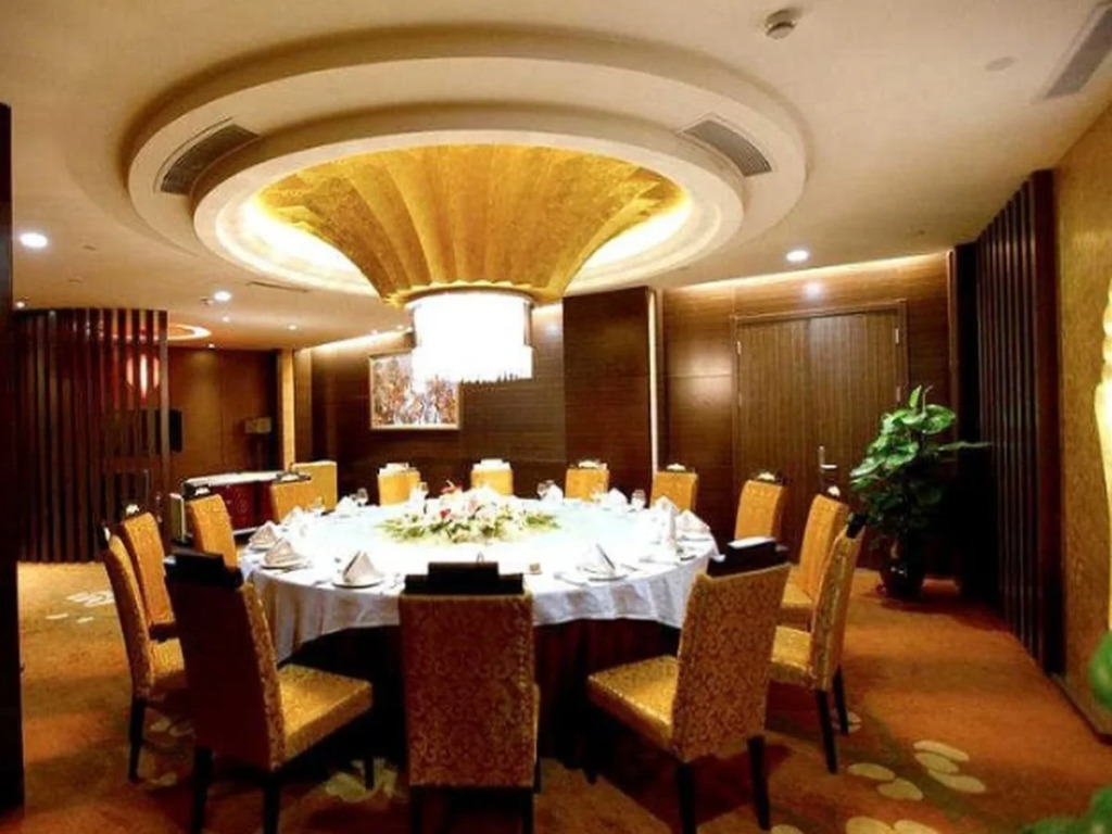 Northeast Hotel