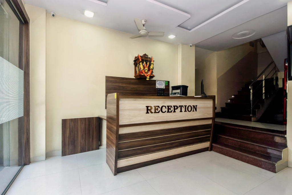 OYO 23656 Parimeet Hotel