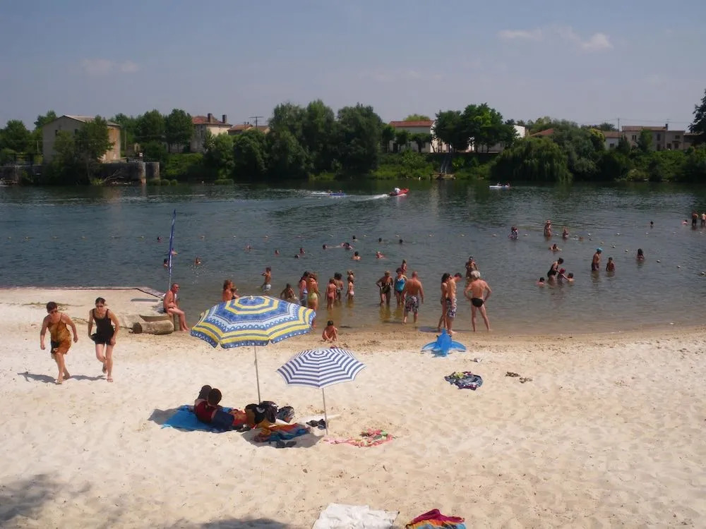 Au Fil de l' Eau
