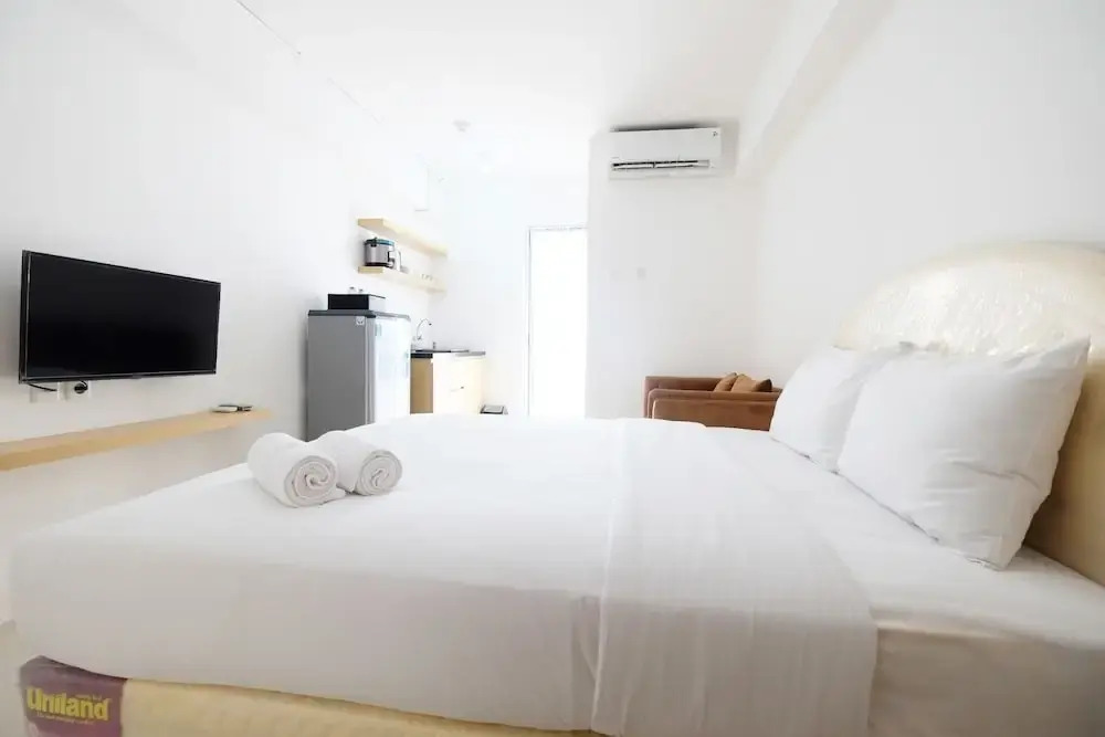 Affordable Studio with Sofa Bed at Bassura City Apartment