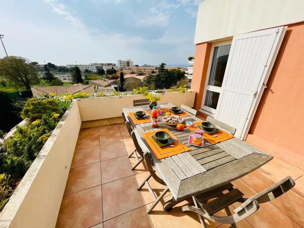 Marseille 8ème - T3, 4 couchages, terrasse - proche plage