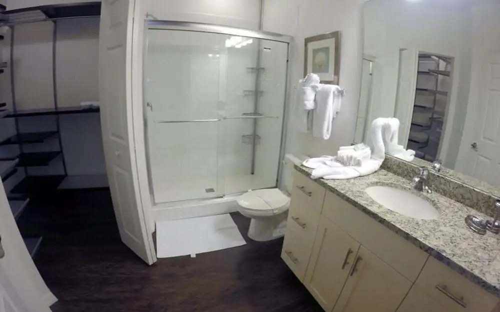 December Special Lucaya 4 Bed 3 Bath Id:236904