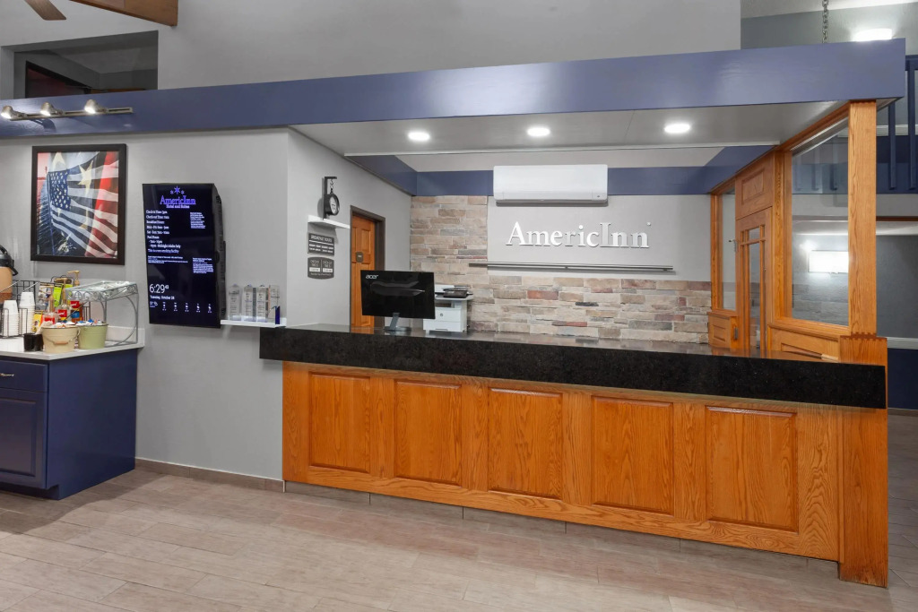 AmericInn by Wyndham Plymouth