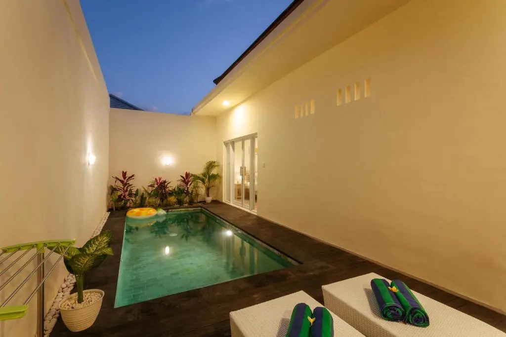 Villa Julie & Villa Sydney, Seminyak - 2 Bedroom Modern Pool Villas