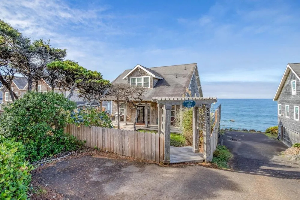 Seaglass Cottage