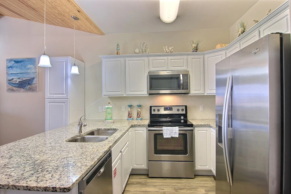 Cajun Shrimp 605 by RedAwning
