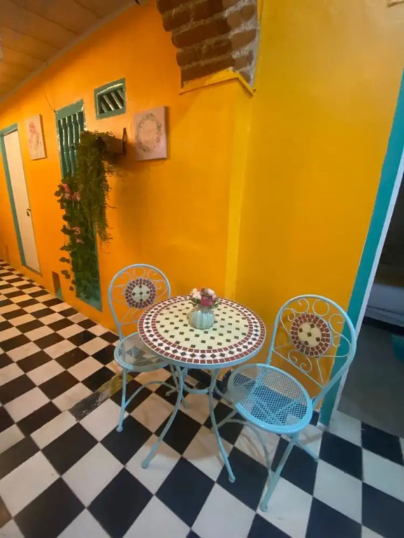 4cr-1m 4 Bedroom House In Getsemani With Air Conditioning And Wifi