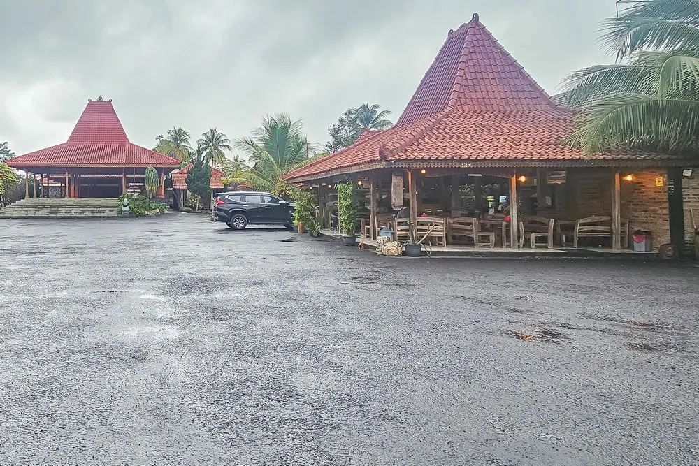 Urbanview Syariah Pendopo Tumaritis Cianjur