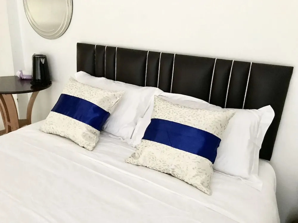 Five hundred miles Hostel