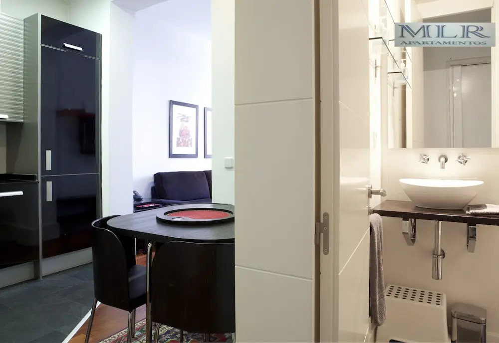 Modern Flats in Justicia by Allô Housing