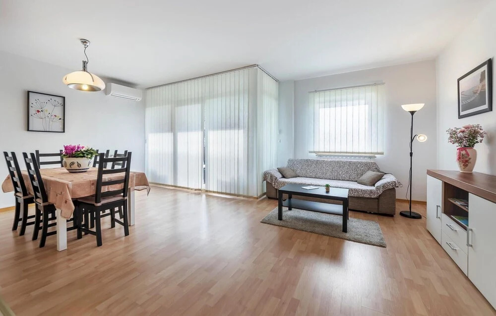 Beautiful Apartment in Pula With 2 Bedrooms and Wifi