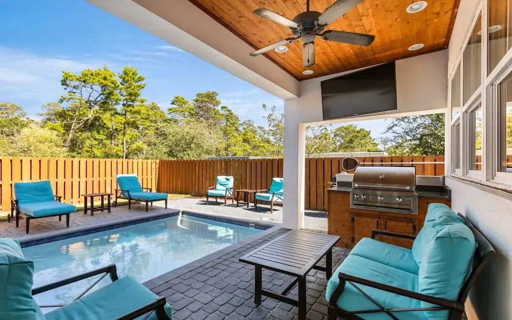 5BR Home w/ Private Heated Pool, Golf Cart, 4 Bikes, Near 30a!