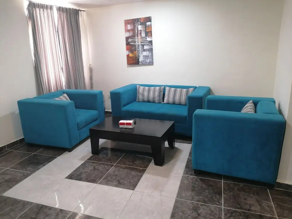 Milano Hotel Suites