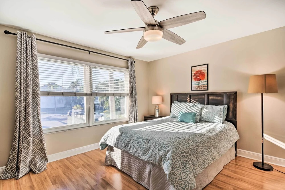 St Pete Condo w/ Private Lanai & Community Pool!
