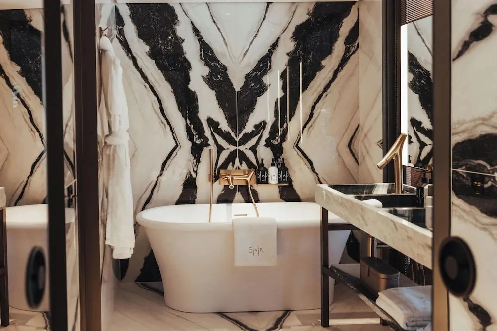 Sax Paris, LXR Hotels & Resorts