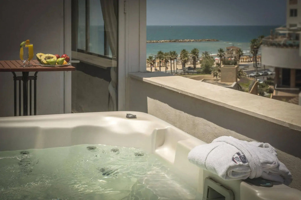 TLV Beach 88 Hotel And Spa