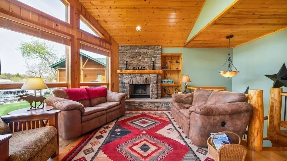Hot Tub, Fire Pit, Awesome Loft & Amazing Views!