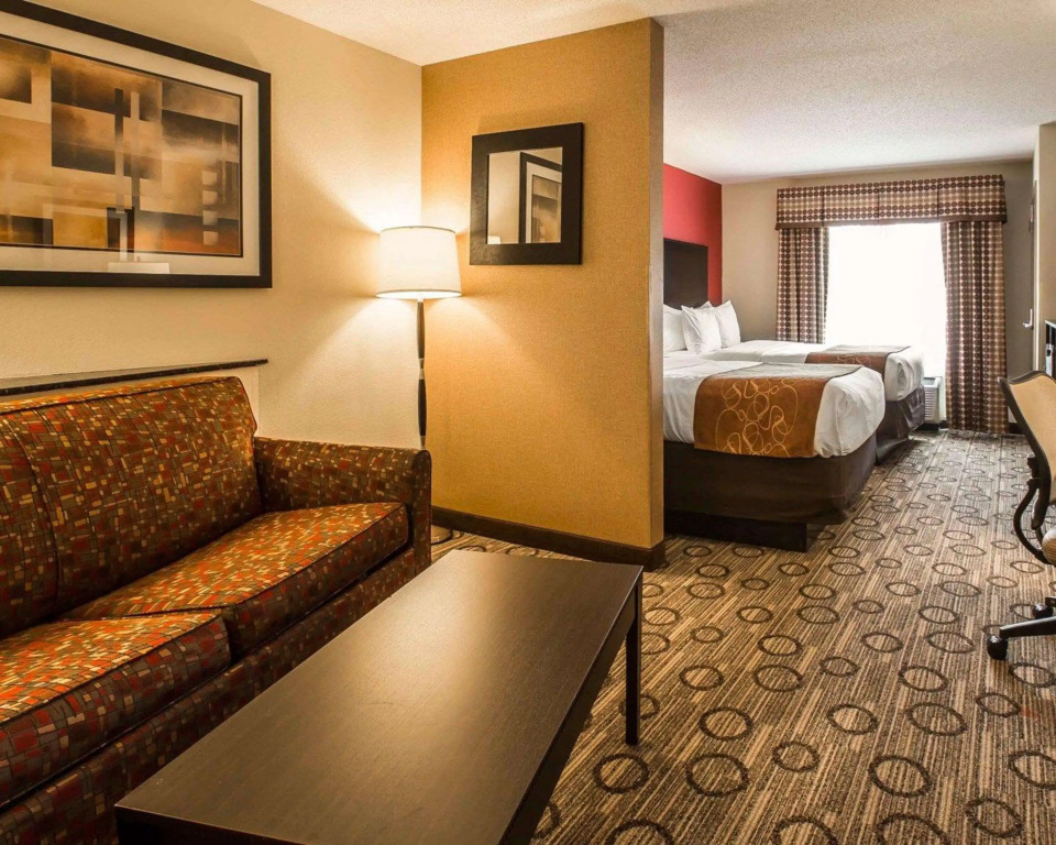 Comfort Suites At WestGate Mall