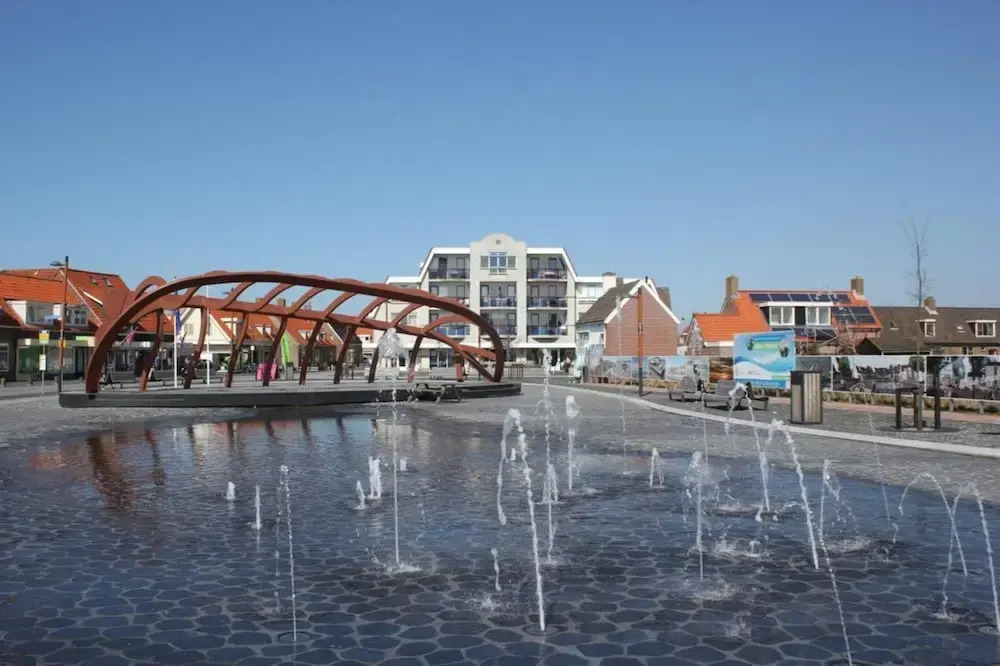 Ground-floor Apartment in Petten in Centre
