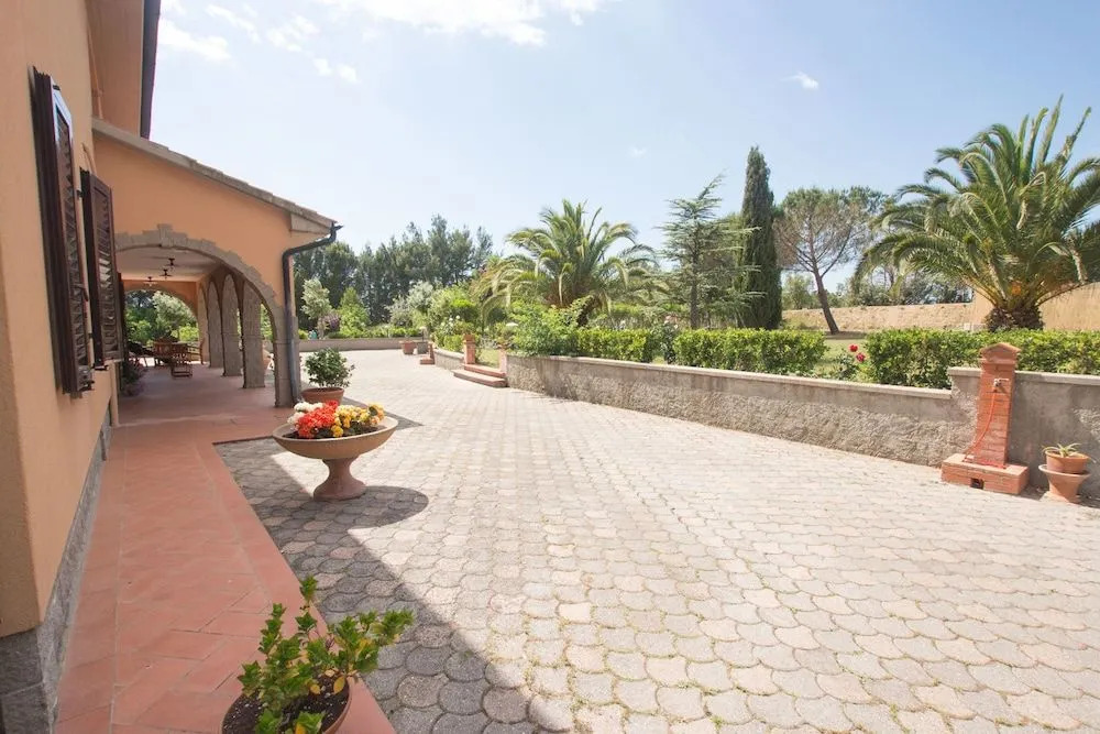 Villa Mandrioli