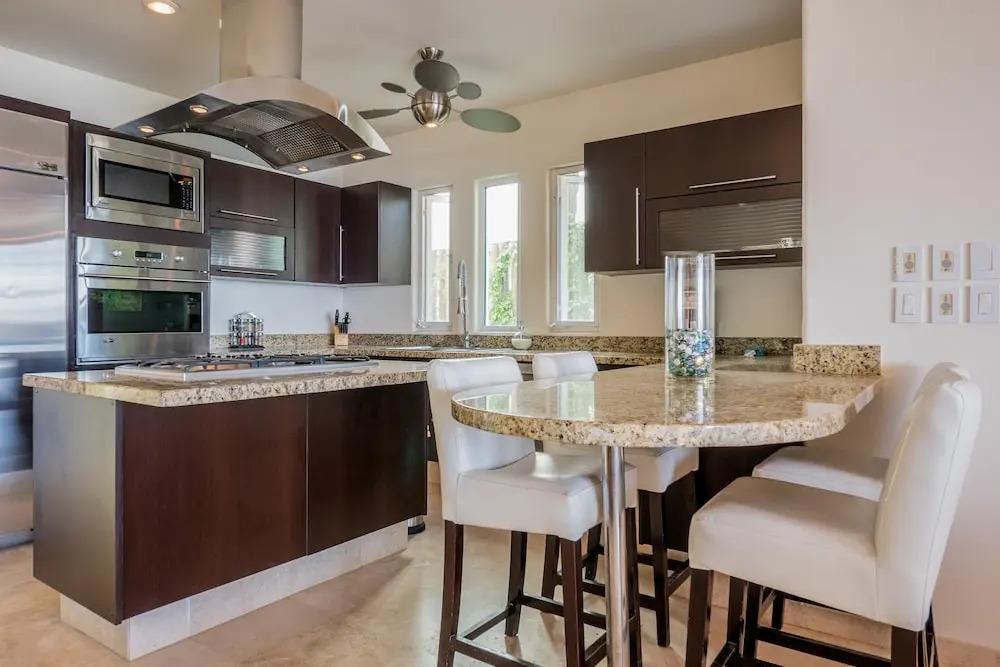 Expansive Views of Famous Cabo Arch: Villa Sirena