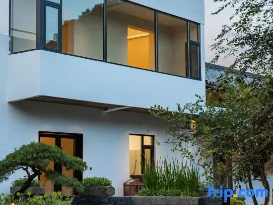 Suburban Core Aesthetic Accommodation