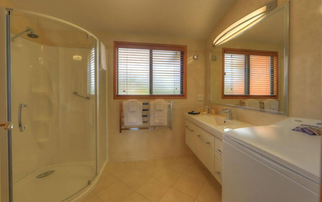 Endeavour Lodge