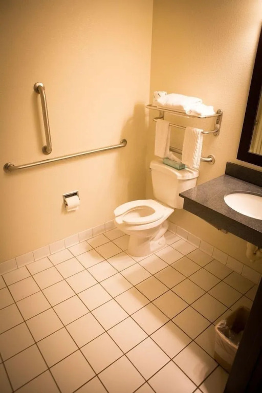 Regency Inn & Suites