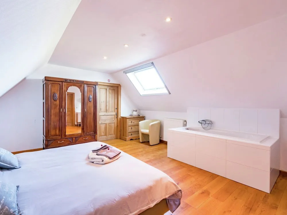 Rural Villa, 4 Kilometres From the Beach
