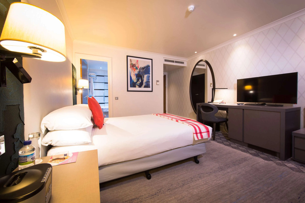 Doubletree By Hilton London Kensington