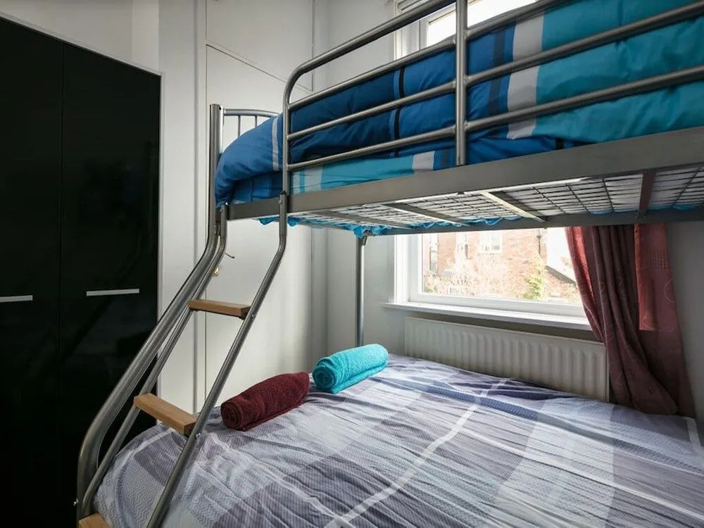 Short Term Shared R&R In Chorlton