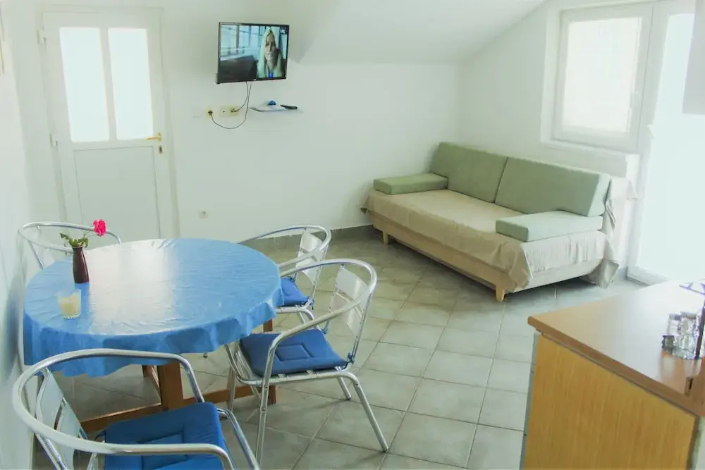Apartment for 4 Guests Near the Beach in Biograd, Lovely Garden Modern Furnished