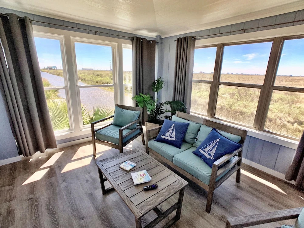 1 Van Sant 3 Bedrooms 1 Bathroom Home