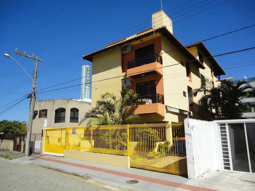 Regina Del Mare Residence Apartamentos completos para até 05 pessoas a 50 metros da praia