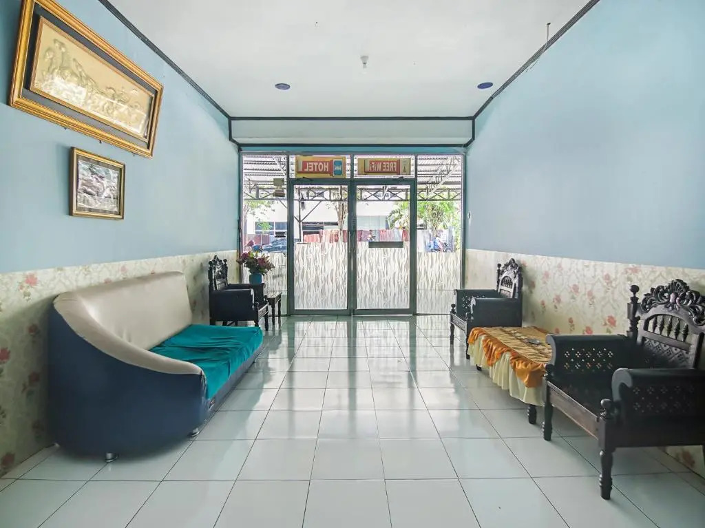 OYO 90926 Hotel Andalas Syariah Palu