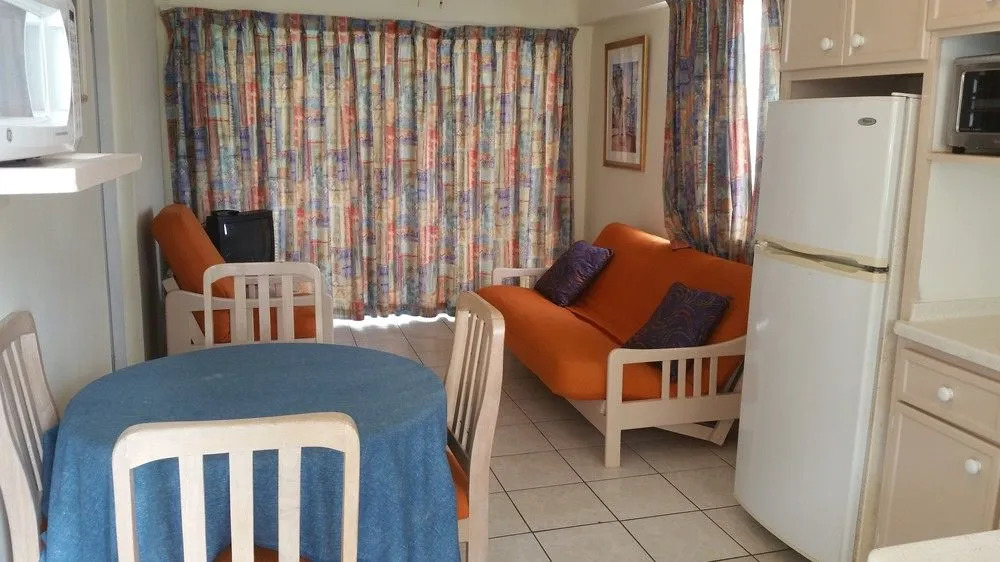 Melrose Beach Apartments Inc