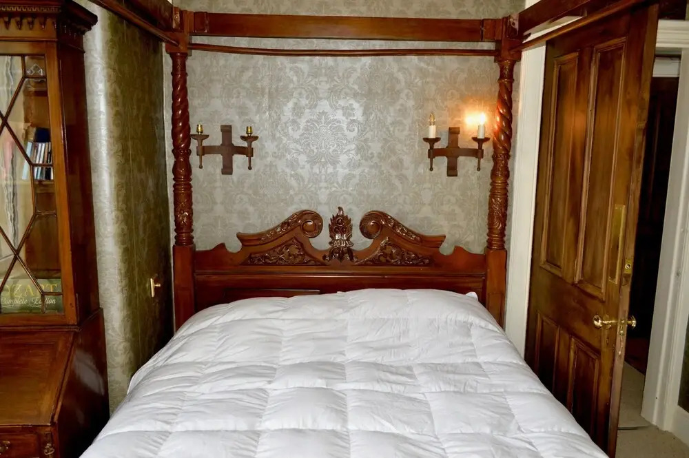 Traditional Boutique Apartment off Leith Walk