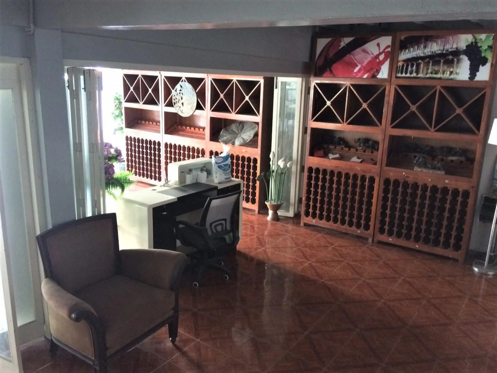 Wong Amat House