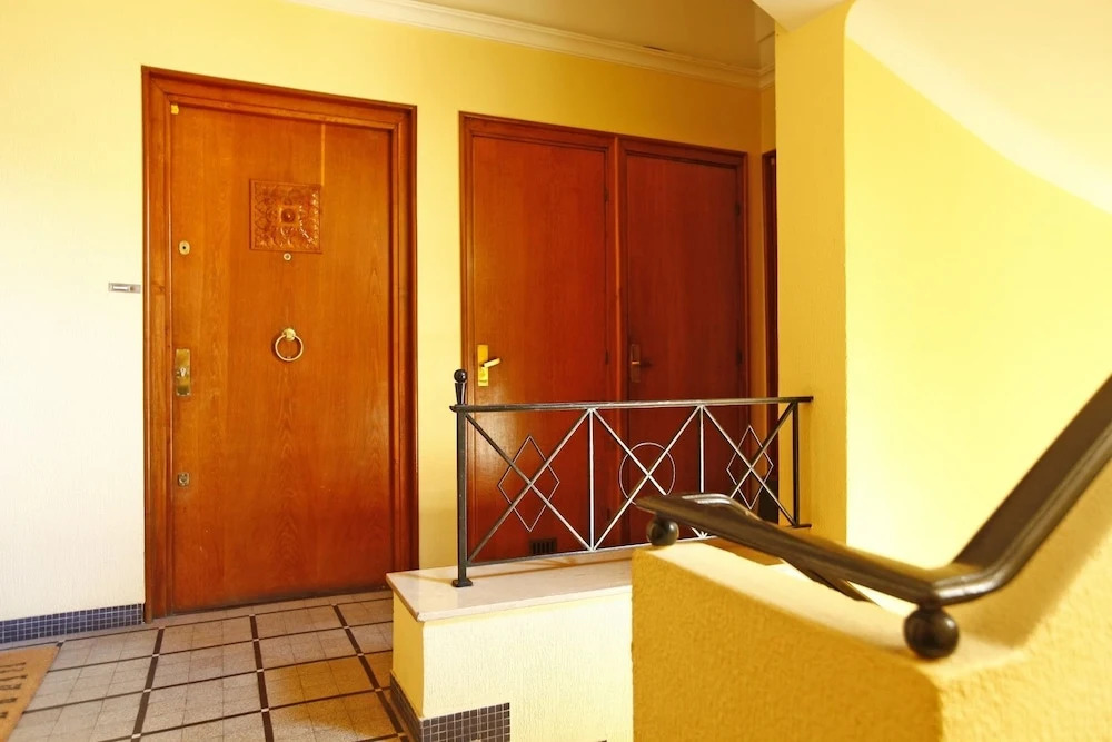 Glamor studio 4 persons with terrace dowtown in Nice