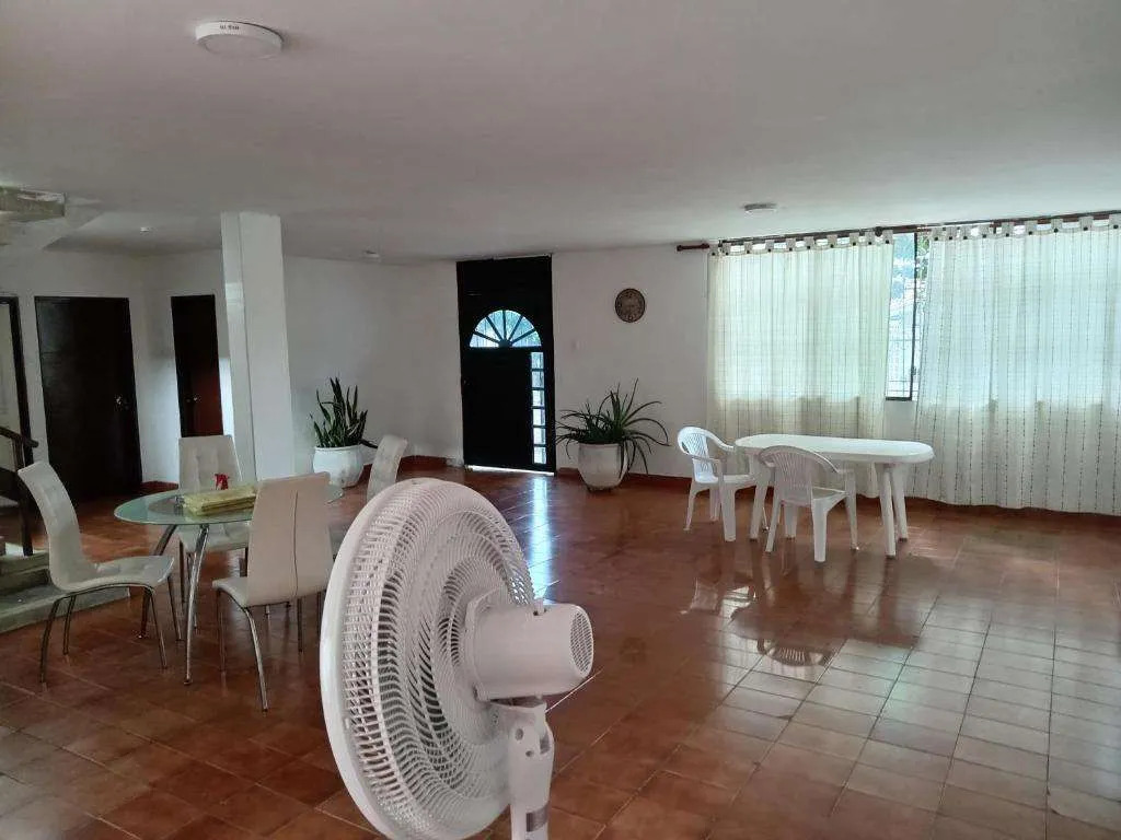 Casa Vacacional Andy En La Ciudad De Santiago De Cali-Colombia.