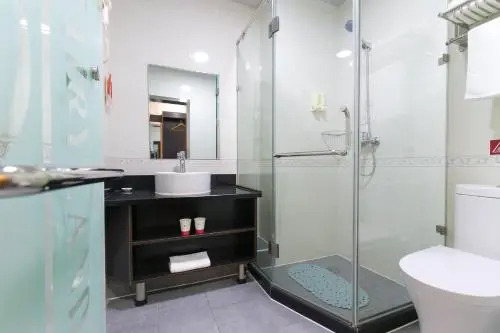 Yunshang Siji Chain Hotel Jinghong Manting Park