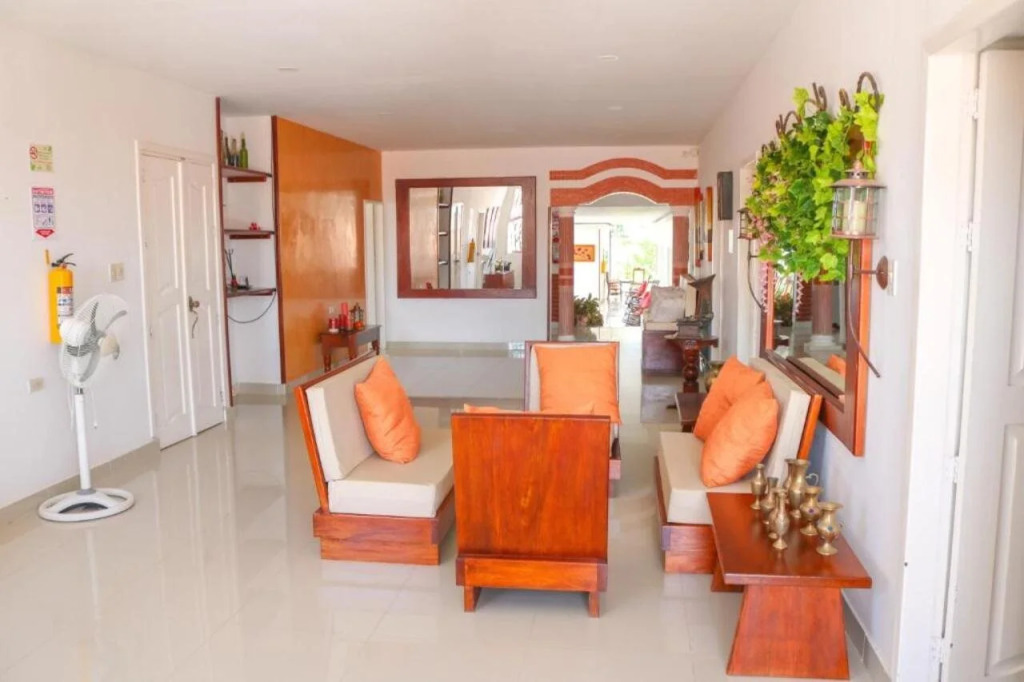 Hotel Jardines Evans By GEH Suites