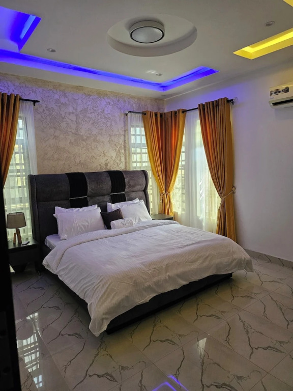 Sapphire Residences by Crystal Magodo