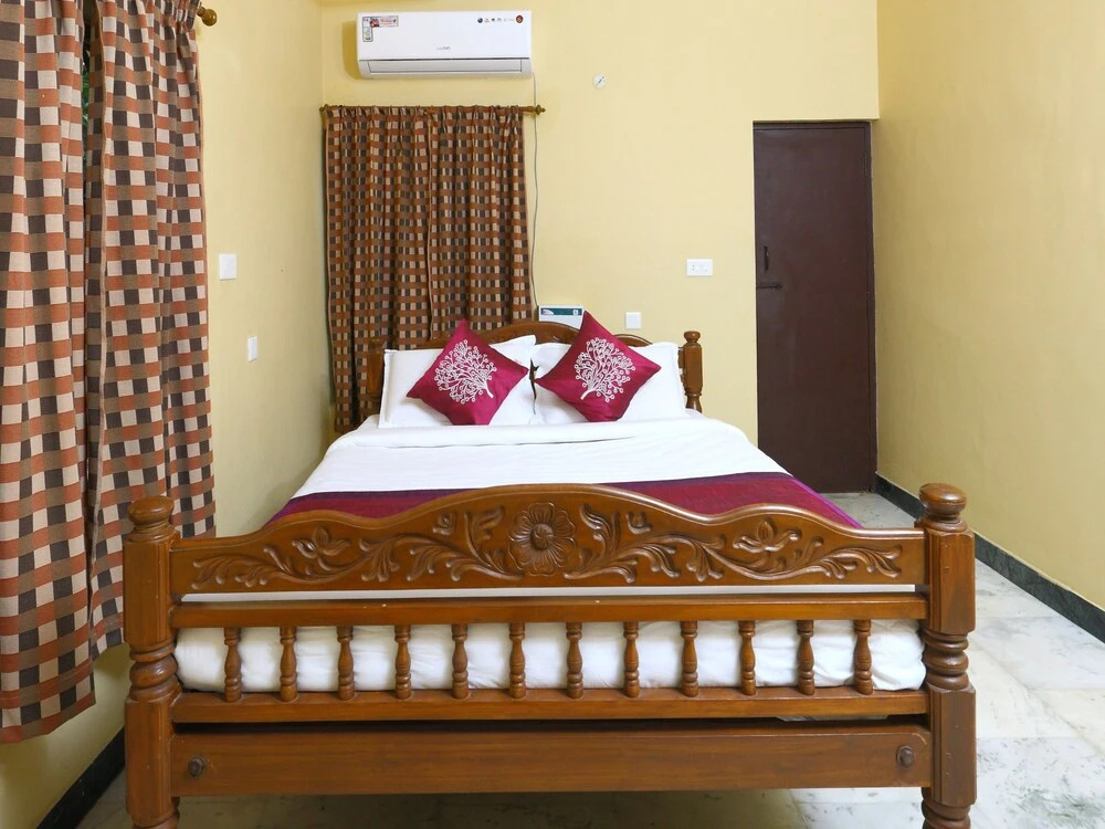 OYO 9833 Home 3BHK Reddiyarpalayam