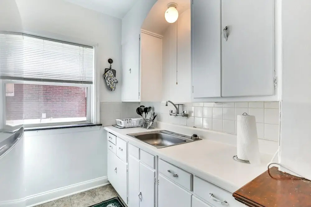 10 Mi to Downtown St Louis: Convenient Apartment!