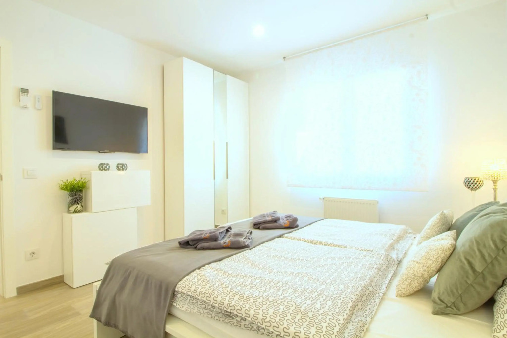 LEON INMO Villa Palmera - 10337