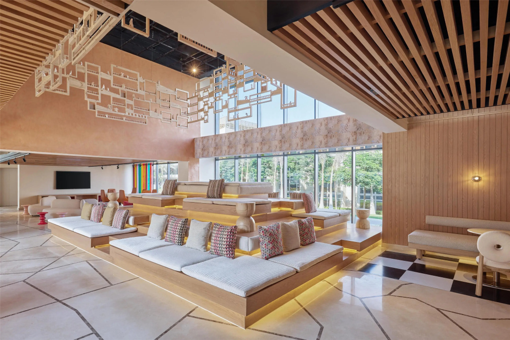 Отель Hyatt Centric Cairo West